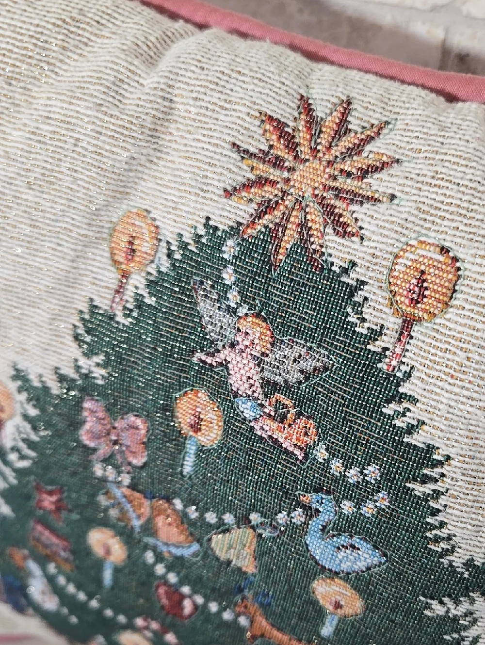 Vintage Needlepoint Style Christmas Holiday Throw Decorative Pillow
